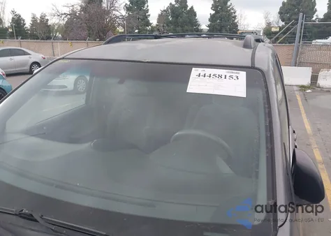 2005 Toyota Sienna Le z USA, uszkodzony, nr VIN 5TDZA23C55S262848